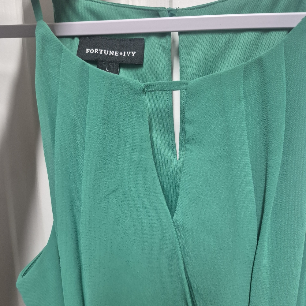 Chic Green Sleeveless Mini Dress - Picture 4 of 5